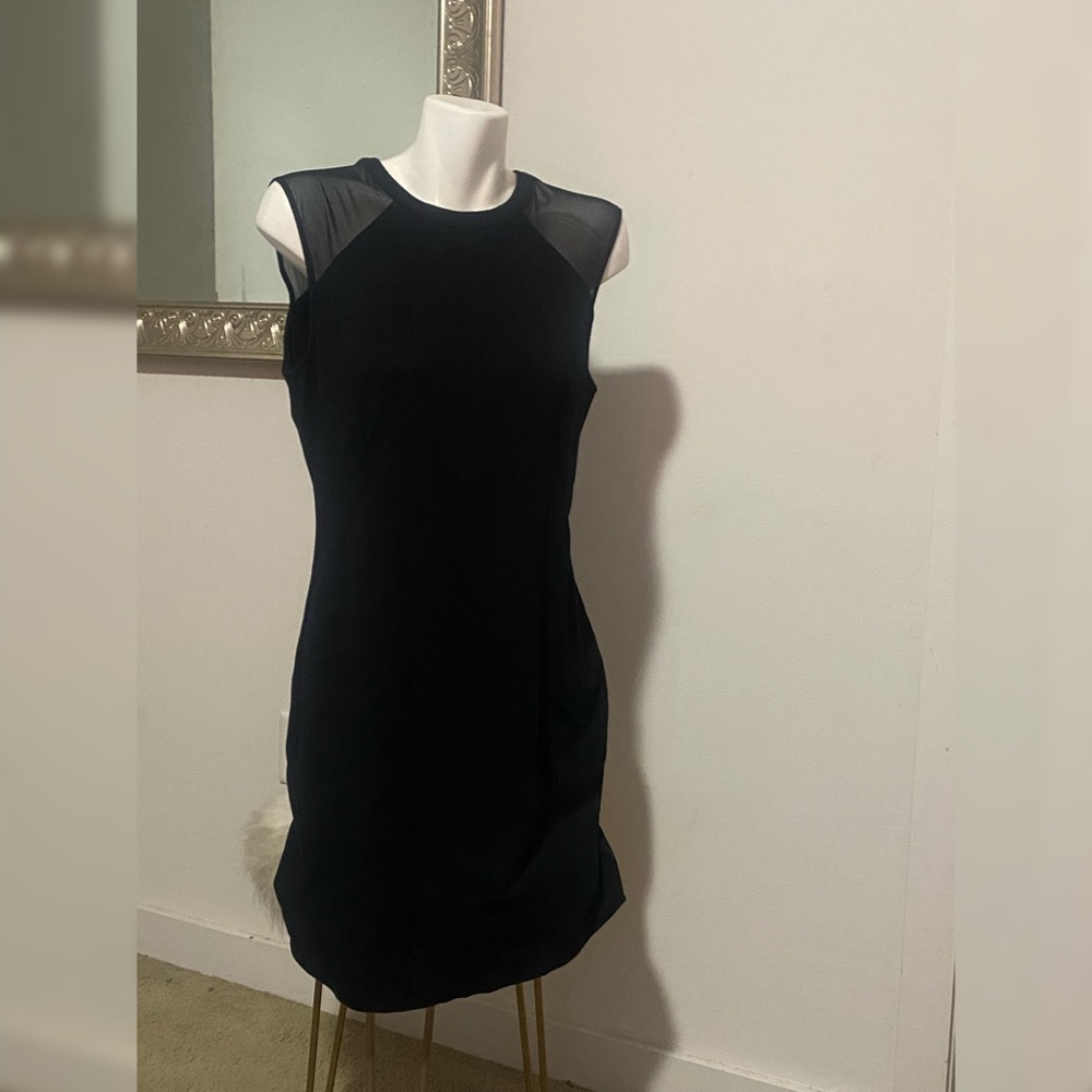 Banana Republic Black Sleevless Dress Mesh Detail size 14